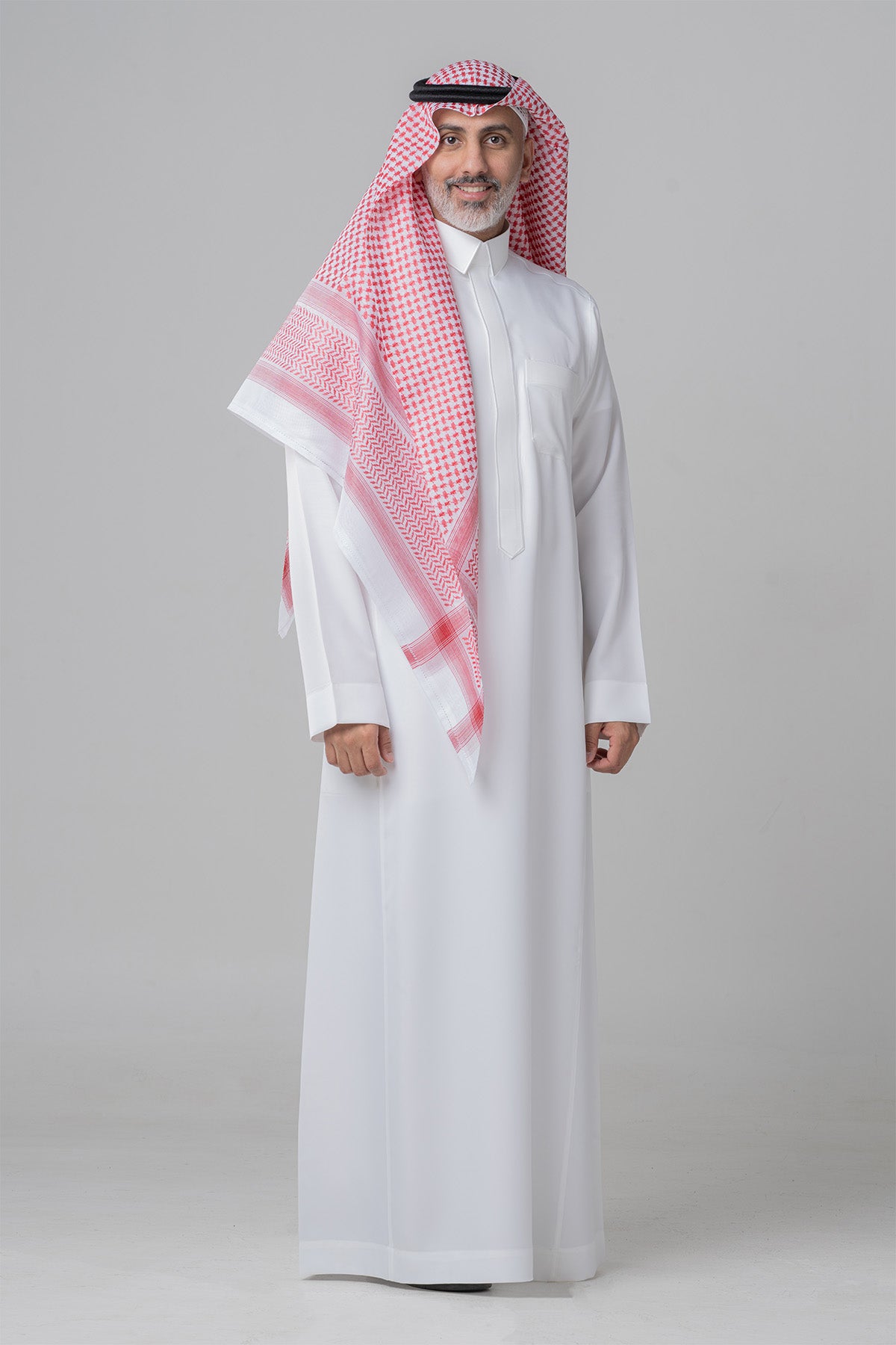 ثوب زخرفات رجالي كريمي من الشياكة – سميراميس