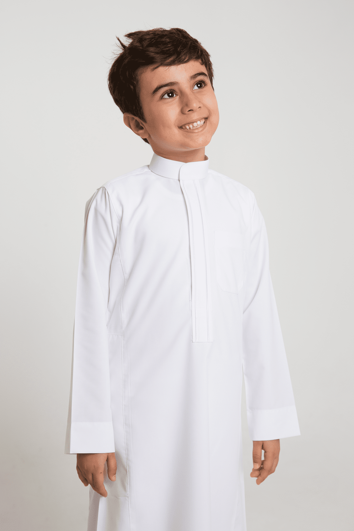 ثوب ولادي مزخرف أبيض ياقة سادة