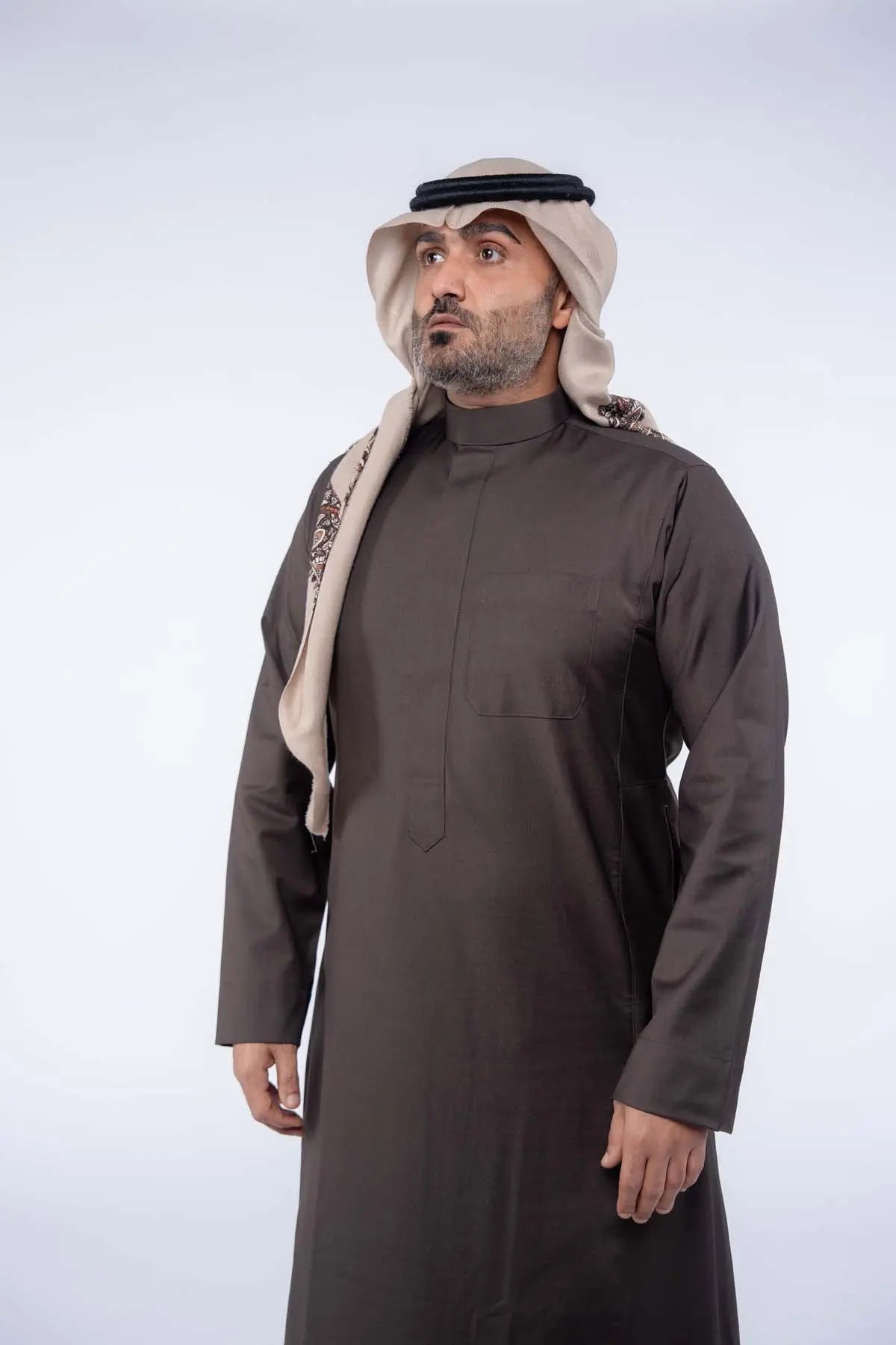 ثوب كلاسيك شتوي رجالي بني