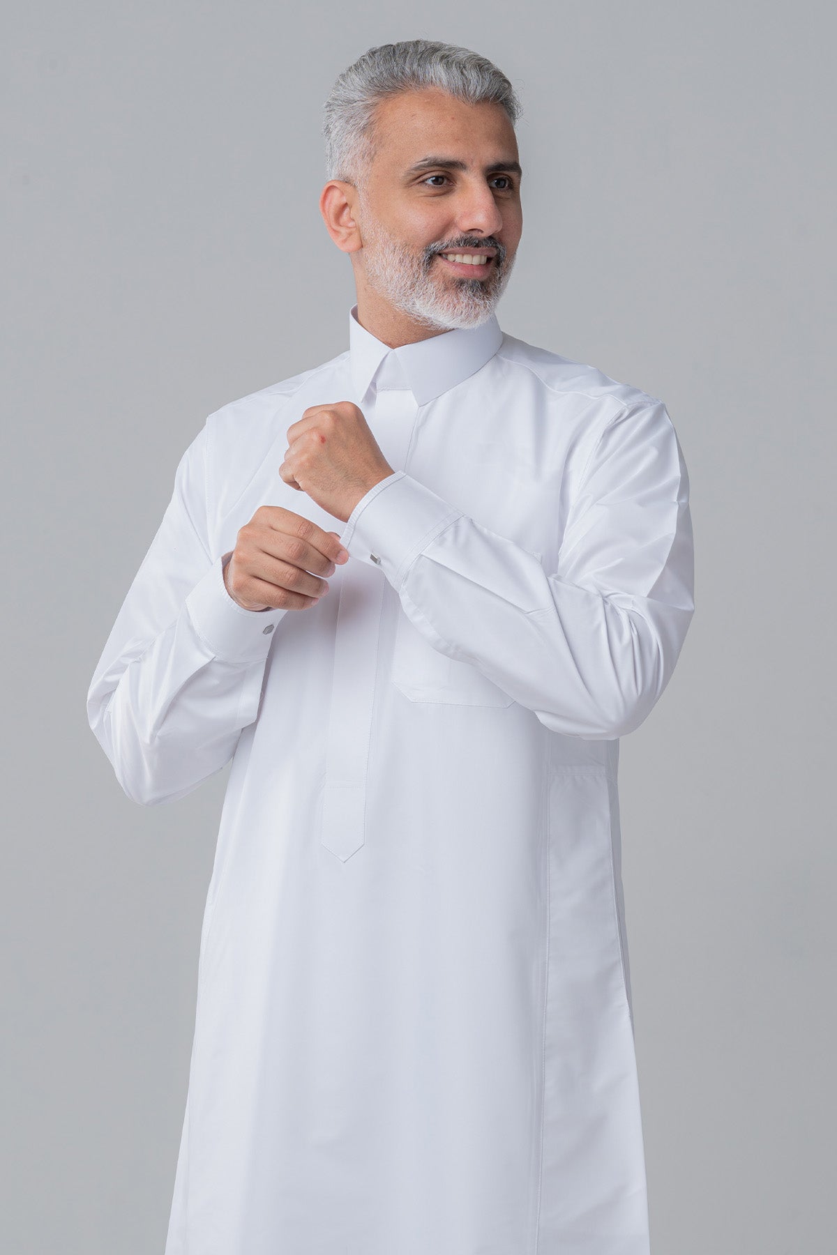 Men's Trendy White Striped Thobe
