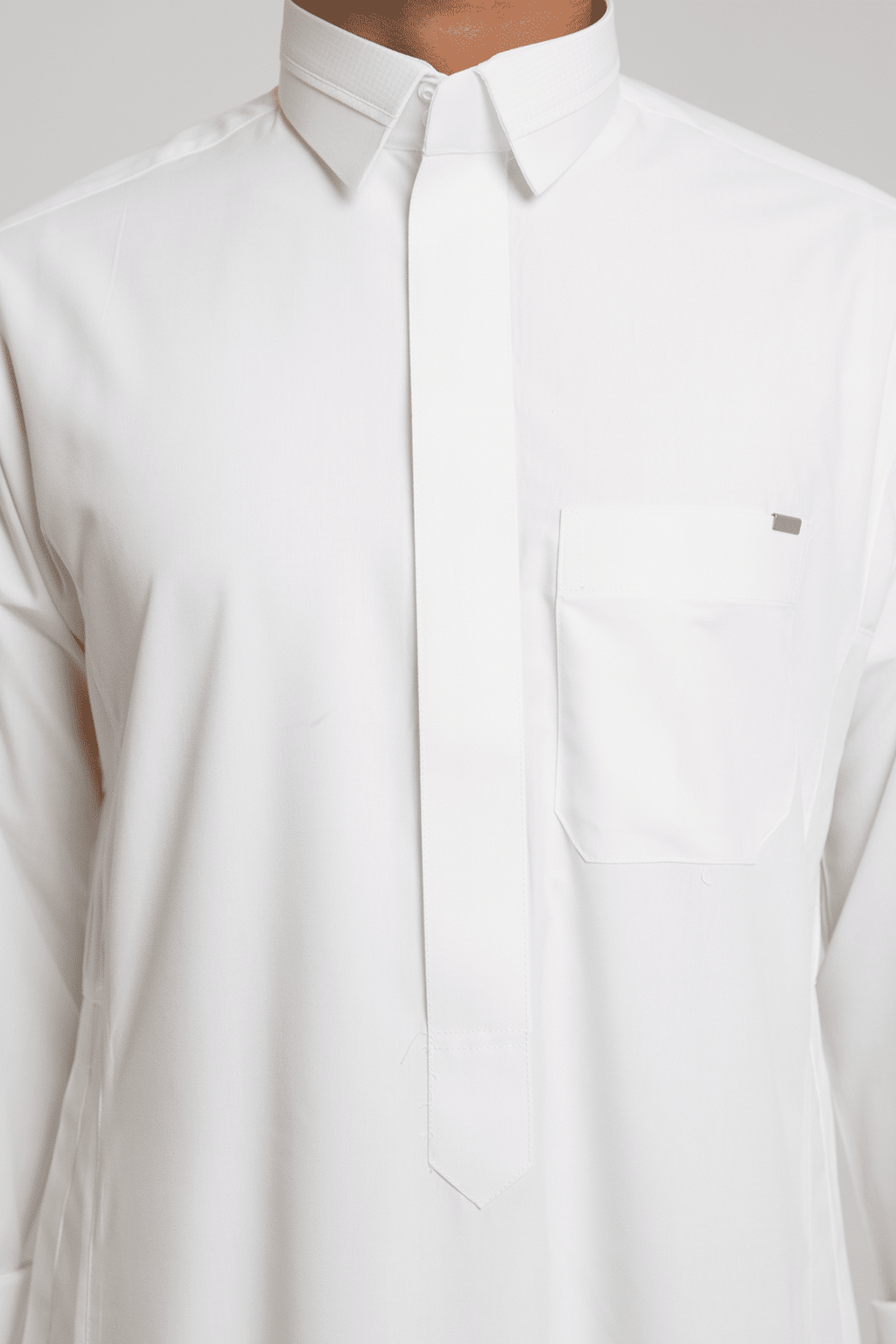 Youthful dress, ream. Cream dress with a hidden zipper.
