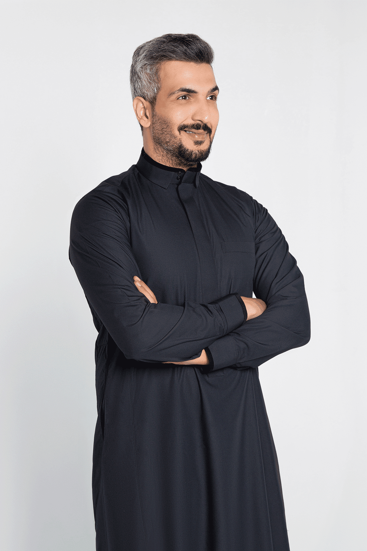ثوب ري ثوب أسود أكمام كبك
