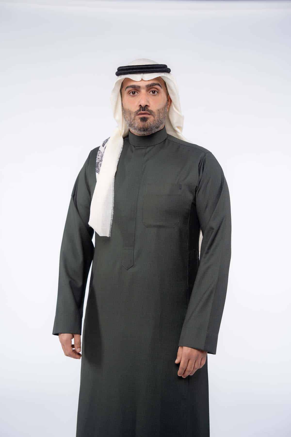 ثوب أعمال شتوي رجالي زيتي