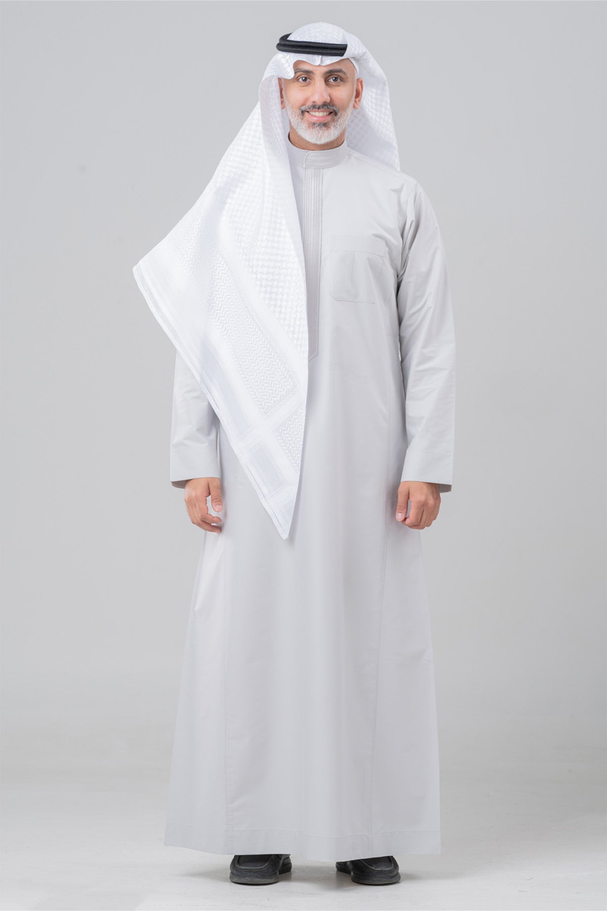ثوب زخرفات رجالي – رمادي فاتح