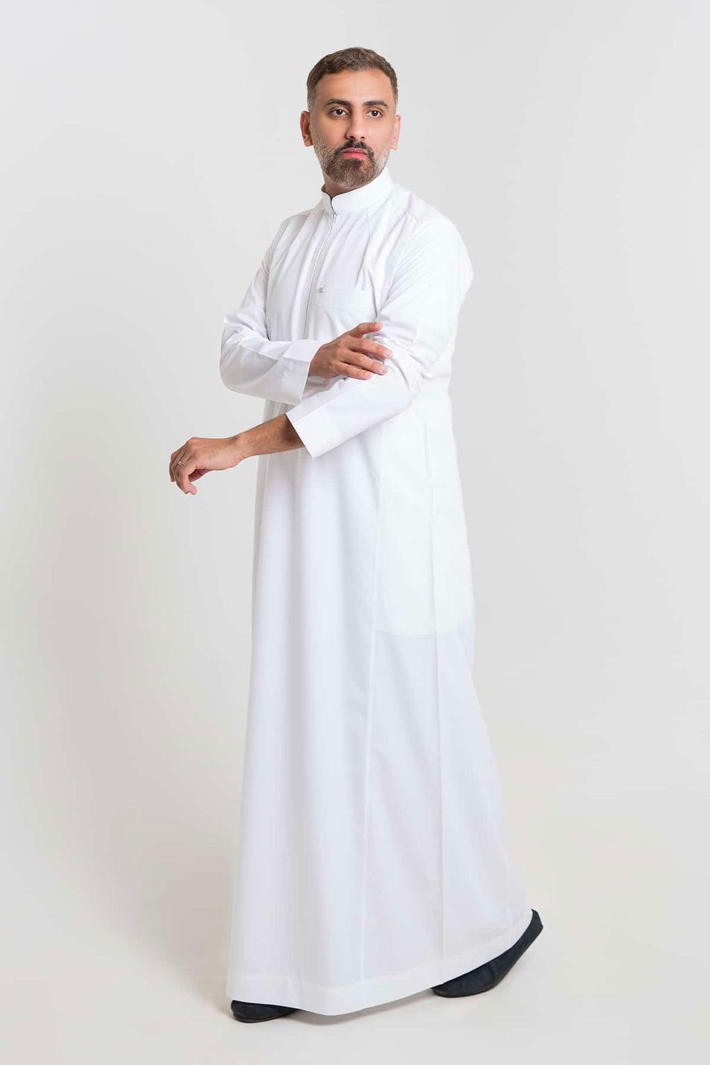 Men's thobe, white, with hidden zipper