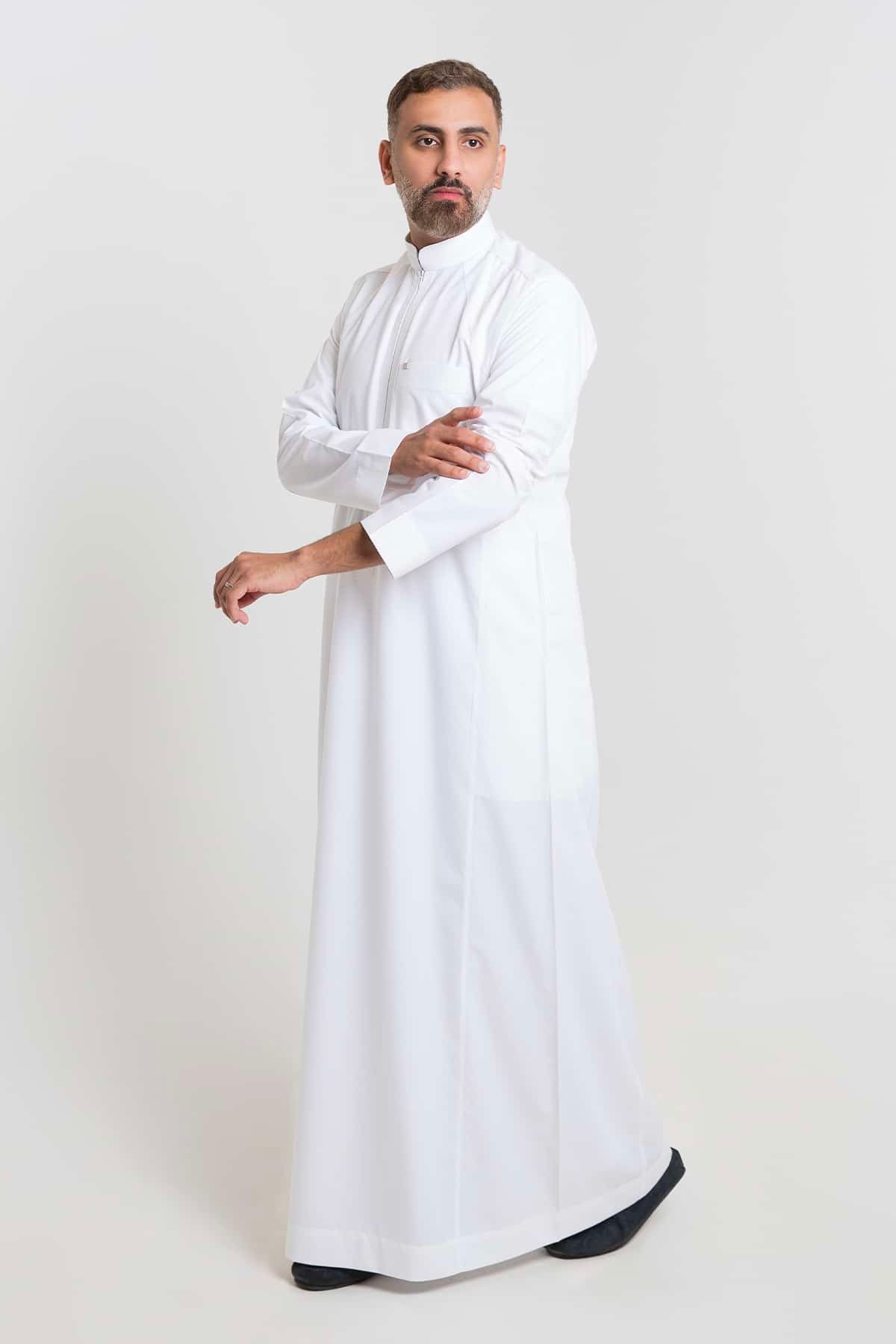 Men's thobe, white, with hidden zipper