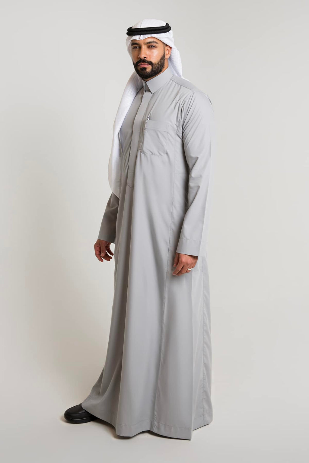 ثوب أعمال رمادي, سحاب, ياقة قلاب