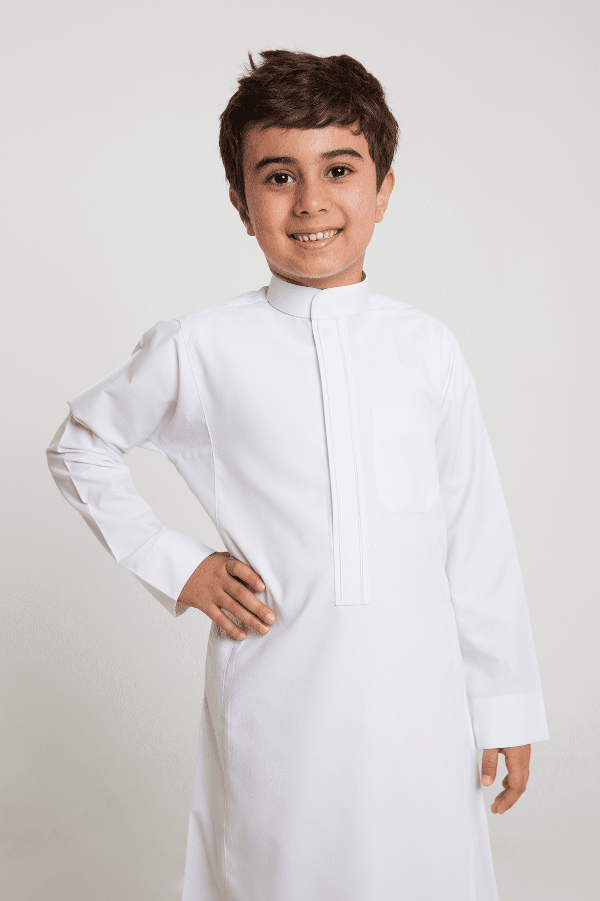 ثوب ولادي مزخرف أبيض ياقة سادة