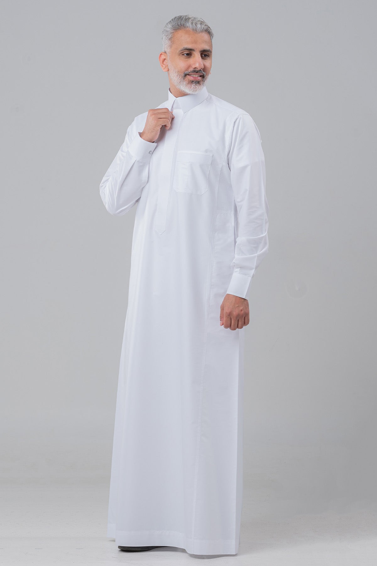 Men's Trendy White Striped Thobe