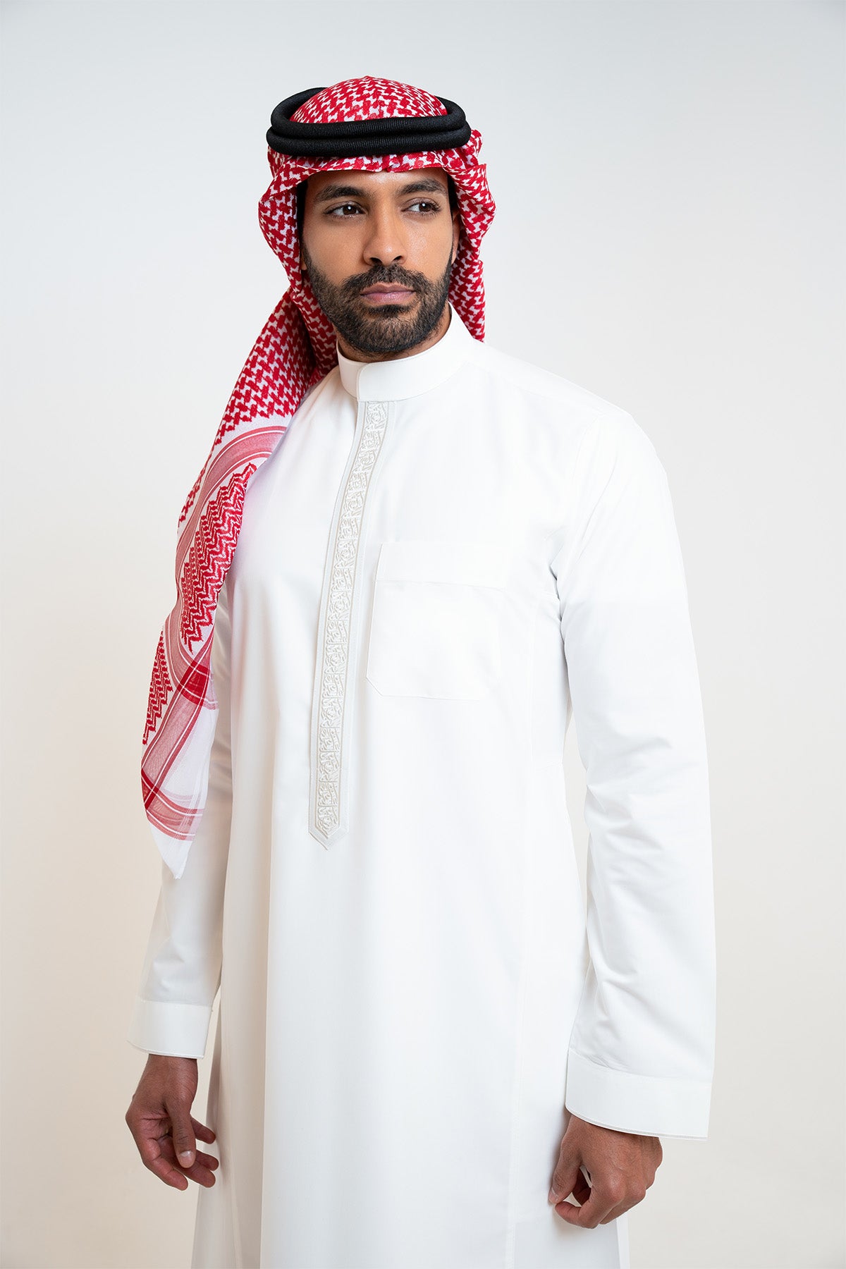ثوب زخرفات رجالي, كريمي, بخطوط عربية
