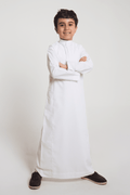 Boys' ornate white plain collar thobe